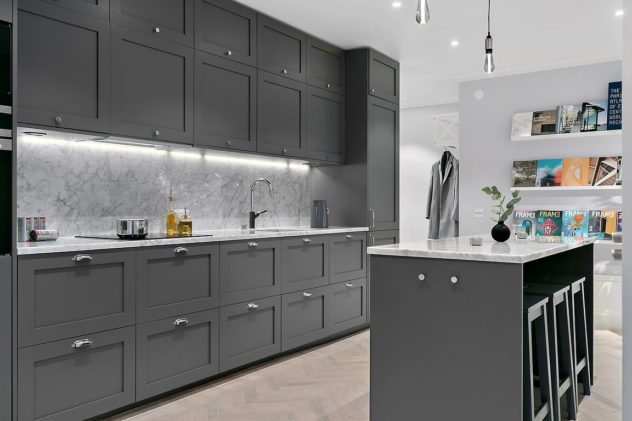 Profile 1 Shaker style fronts